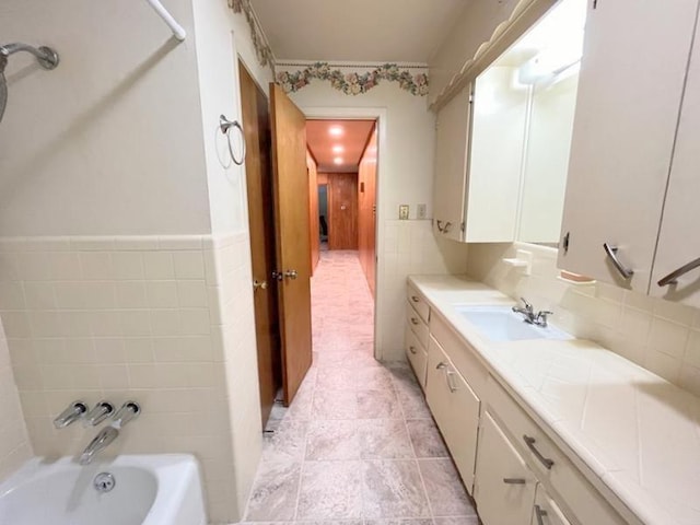 302 Cordell Dr, Crockett, TX 75835 - full bath featuring vanity