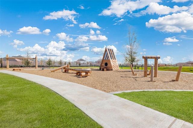 10623 Autumn Trace Dr, Beasley, TX 77417 - community jungle gym with a lawn