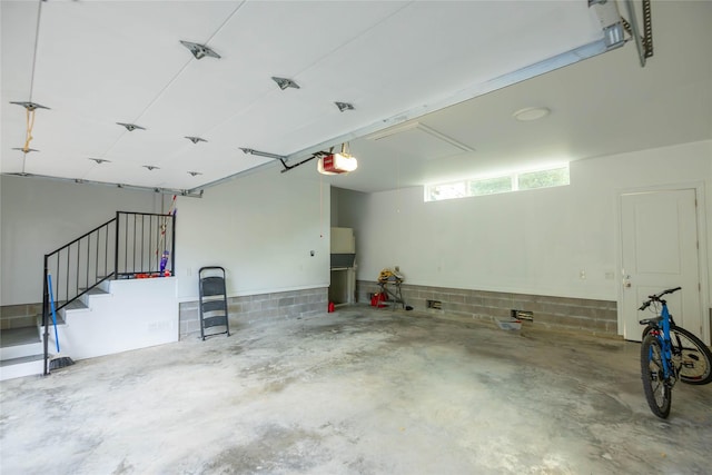 10614 Moonlight Dr, Houston, TX 77096 - view of garage