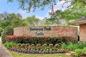 2307 Briar Branch Dr, Houston, TX 77042 - view of community sign