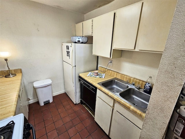 1014 Graham Dr Unit B4, Tomball, TX 77375 - photo 17
