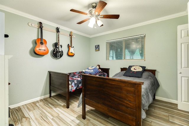 6915 Oak Bend Dr, Alvin, TX 77511 - bedroom featuring ornamental molding, baseboards, wood finished floors, and ceiling fan