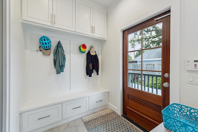 523 W 15th St, Houston, TX 77008 - mudroom featuring tile patterned flooring