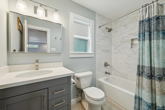 523 W 15th St, Houston, TX 77008 - full bathroom featuring vanity and shower / bath combo