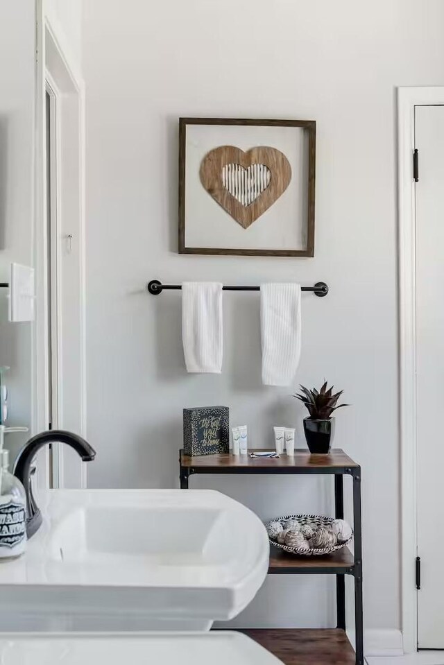 701 Gilchrist, College Station, TX 77840 - bathroom with a sink