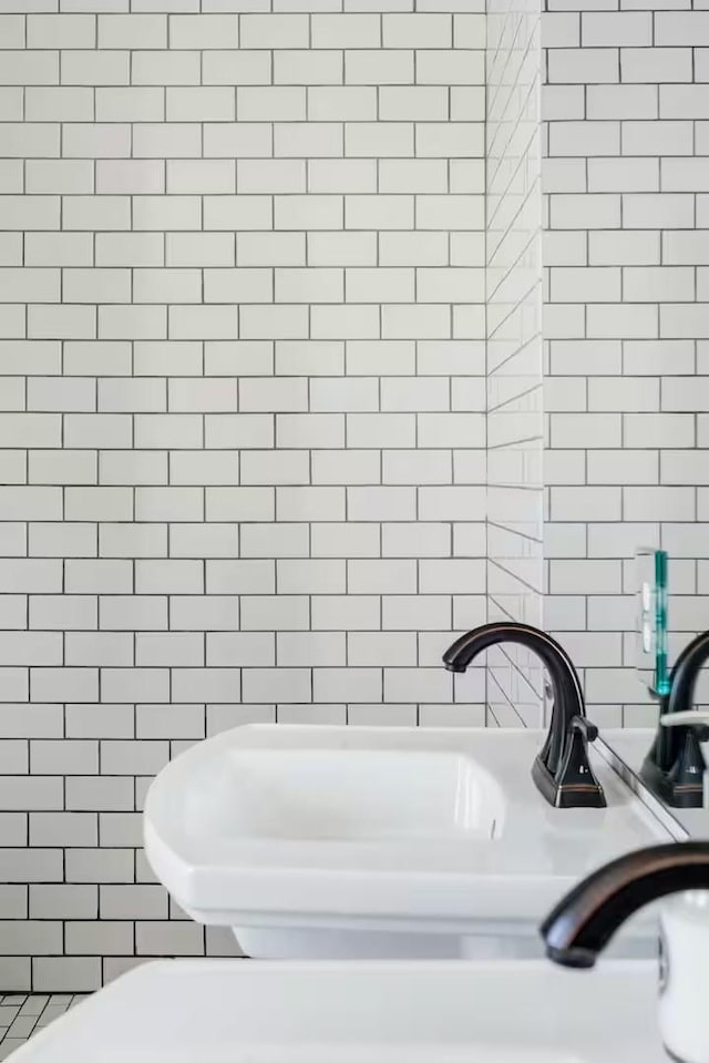 701 Gilchrist, College Station, TX 77840 - bathroom featuring a sink