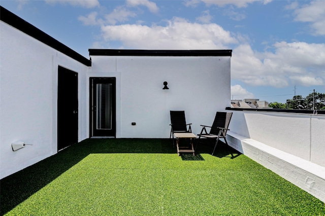 1529 Rosewood St, Houston, TX 77004 - back of house featuring stucco siding and a lawn