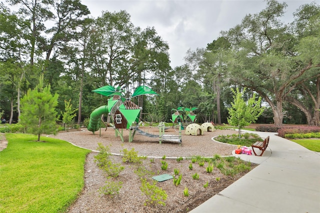 6914 Kelsey Rae Ct, Houston, TX 77069 - community play area with view of scattered trees and a lawn
