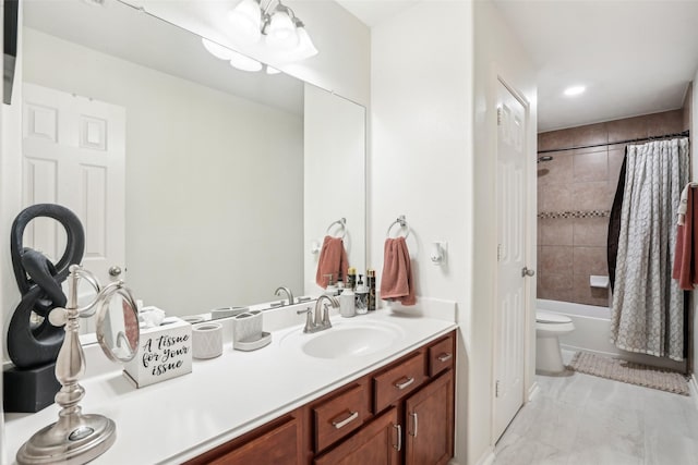 14 Carmel Chase Ct, Manvel, TX 77578 - full bathroom featuring vanity, shower / tub combo with curtain, and toilet