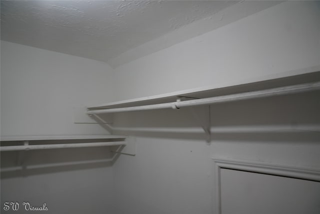 8803 Vinkins Rd, Houston, TX 77071 - view of walk in closet