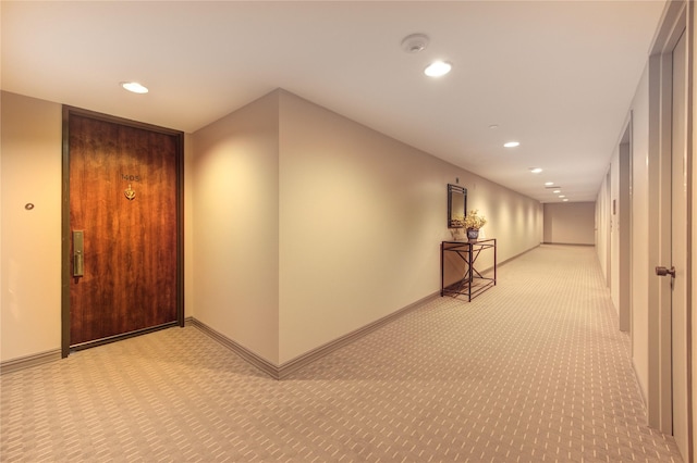 5001 Woodway Dr Unit 1405, Houston, TX 77056 - corridor with light carpet, recessed lighting, and baseboards