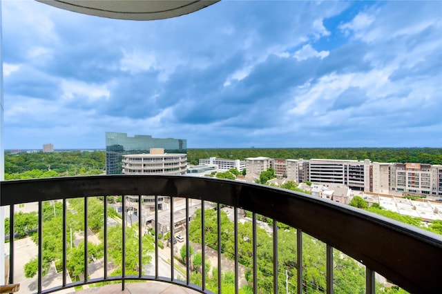 5001 Woodway Dr Unit 1405, Houston, TX 77056 - balcony featuring a city view
