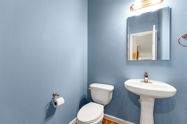1333 W 21st St Unit B, Houston, TX 77008 - bathroom with toilet