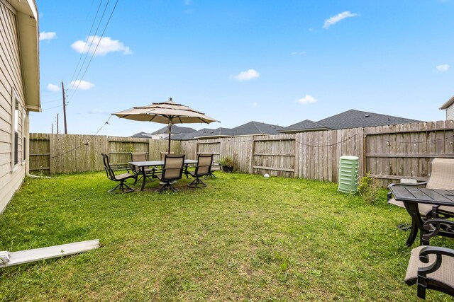 5327 Castle Discordia St, Katy, TX 77493 - view of yard featuring outdoor dining area