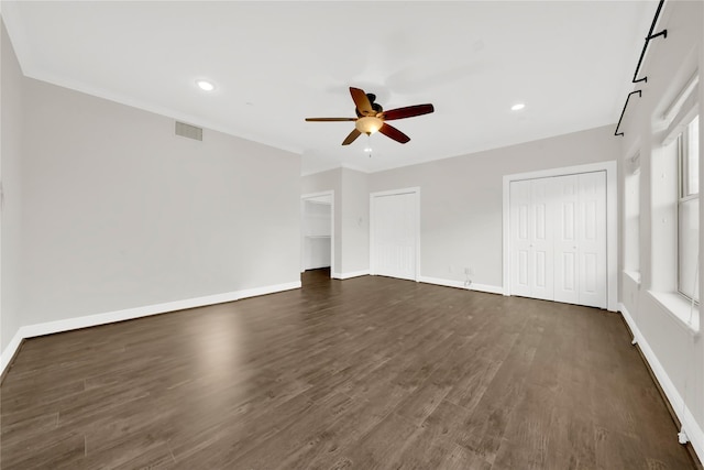 2609 Riverside Dr Unit C, Houston, TX 77004 - unfurnished living room with a ceiling fan, baseboards, dark wood-type flooring, and recessed lighting