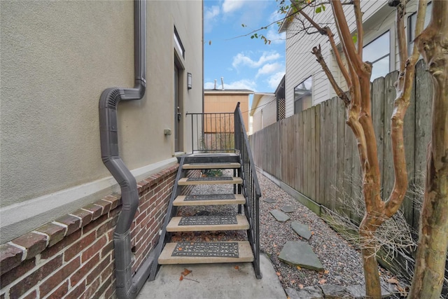 2609 Riverside Dr Unit C, Houston, TX 77004 - view of stairway