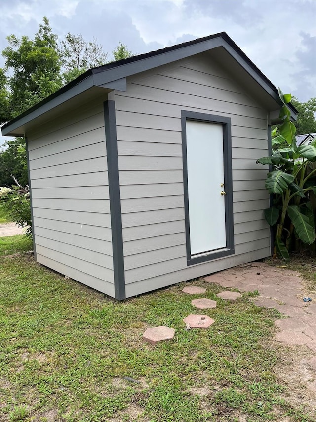 309 Aycock St, Clute, TX 77531 - view of outdoor structure