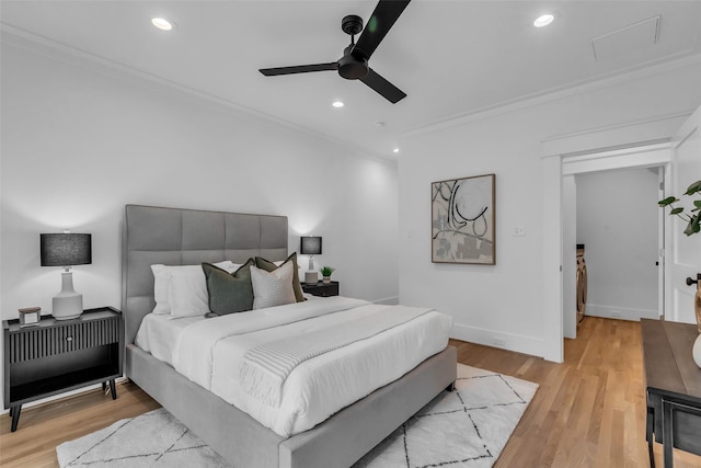 904 Willard St, Houston, TX 77006 - bedroom featuring crown molding, light wood-style floors, recessed lighting, baseboards, and a ceiling fan