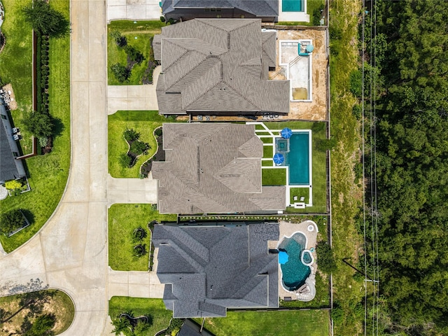 271 Bronze View Dr, Montgomery, TX 77316 - bird's eye view of a pool