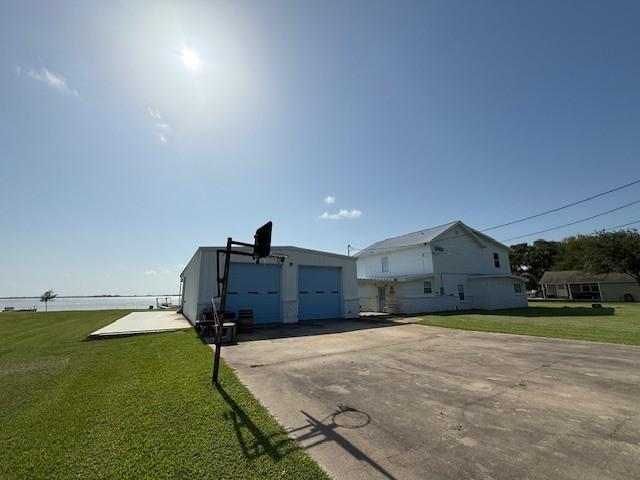 16 Trout St, Palacios, TX 77465 - photo 5