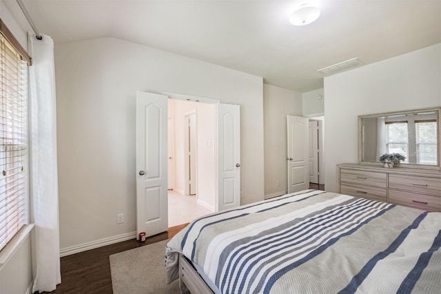 9609 Landon Lake Dr, Pearland, TX 77584 - bedroom with wood finished floors and baseboards