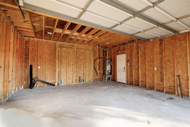 601 S Carroll St, La Porte, TX 77571 - garage with water heater