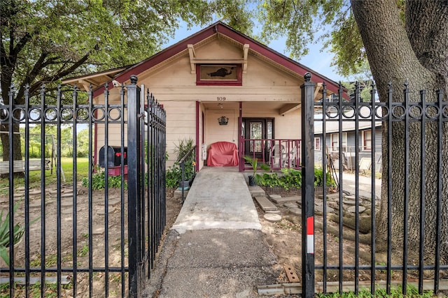 109 Carl St, Houston, TX 77009