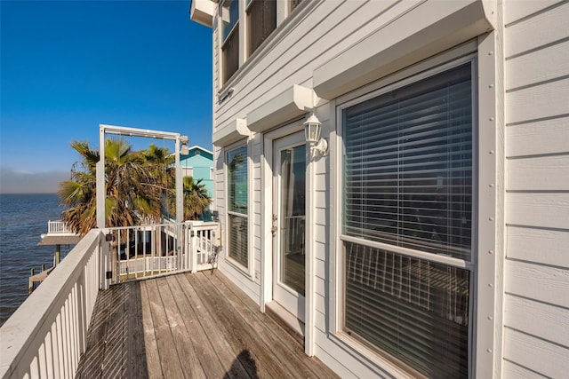 131 Isles End Rd, Tiki Island, TX 77554 - deck with a water view