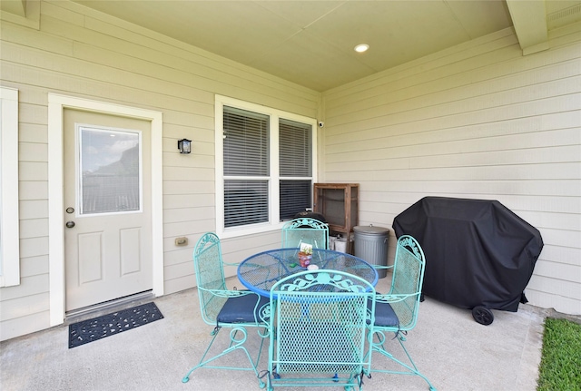 711 Shenandoah Falls Ln, Rosenberg, TX 77469 - view of patio with area for grilling and outdoor dining space