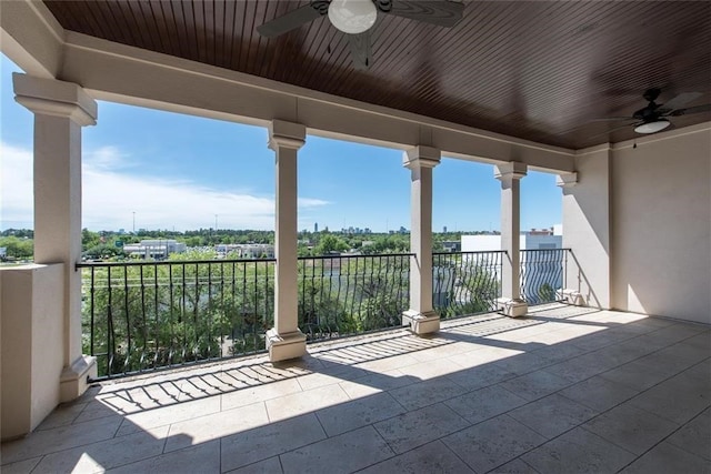 821 Dunleigh Meadows Ln, Houston, TX 77055 - patio / terrace featuring a ceiling fan