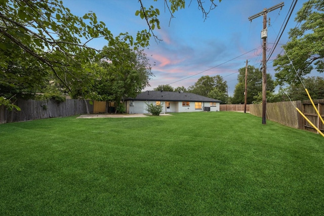 1301 Gulf St, Pasadena, TX 77502 - view of yard