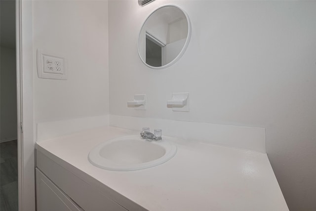 6103 Fondren Rd Unit 7, Houston, TX 77036 - bathroom featuring vanity