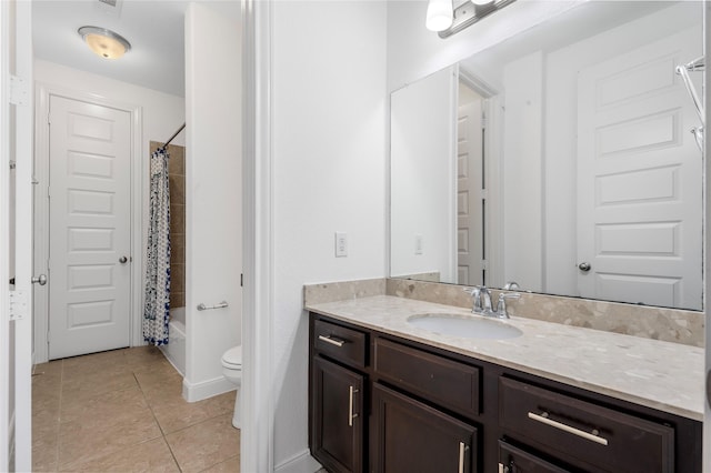 2206 Hidden Meadow Ln, Pearland, TX 77089 - full bath with tile patterned flooring, vanity, toilet, and shower / tub combo