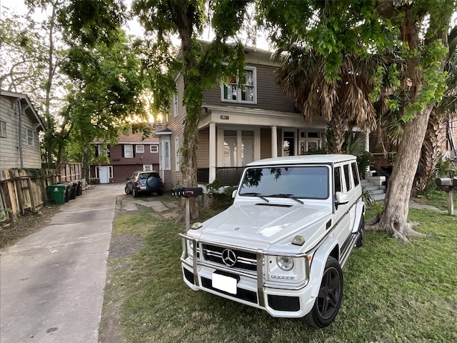 2518 Grant St, Houston, TX 77006 - view of front of home