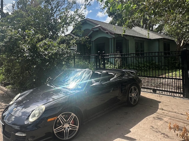 1004 Missouri St, Houston, TX 77006 - view of front of property