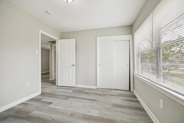 5835 Kenilwood Dr, Houston, TX 77033 - photo 8