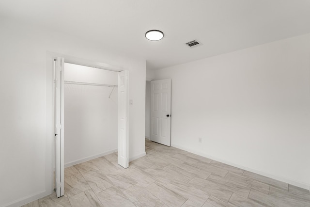 11819 Ryewater Dr, Houston, TX 77089 - unfurnished bedroom featuring a closet and baseboards