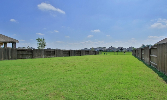 24618 Songlark Bend Dr, Tomball, TX 77375 - view of yard featuring a residential view