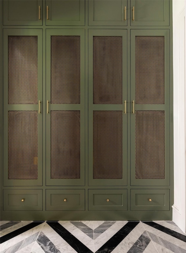 2218 Bartlett St, Houston, TX 77098 - view of closet