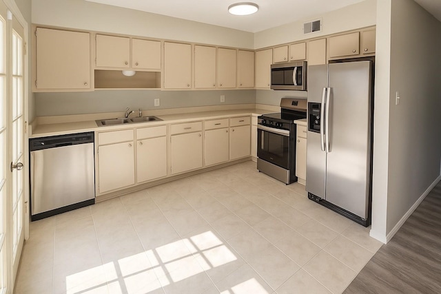 8496 Dairy View Ln, Houston, TX 77072 - photo 9