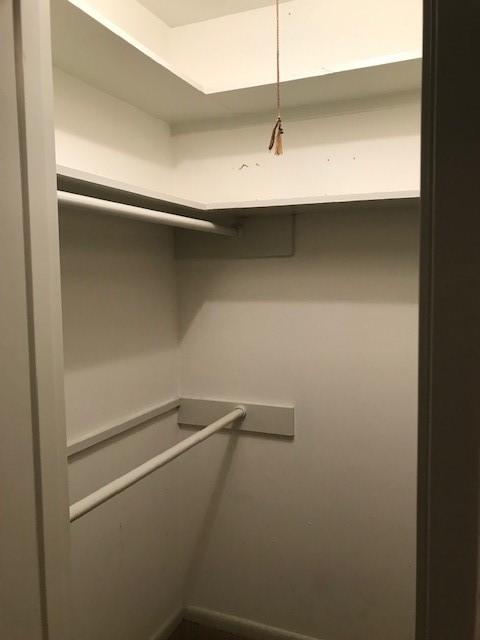 5471 Kuldell Dr, Houston, TX 77096 - view of walk in closet