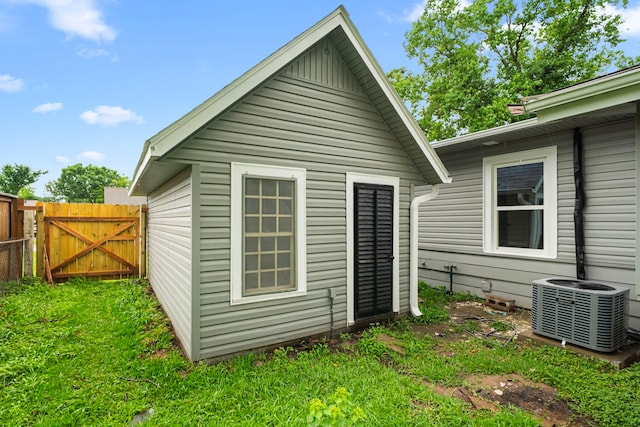 54 Lantana Ct, Lake Jackson, TX 77566 - view of outbuilding with a gate