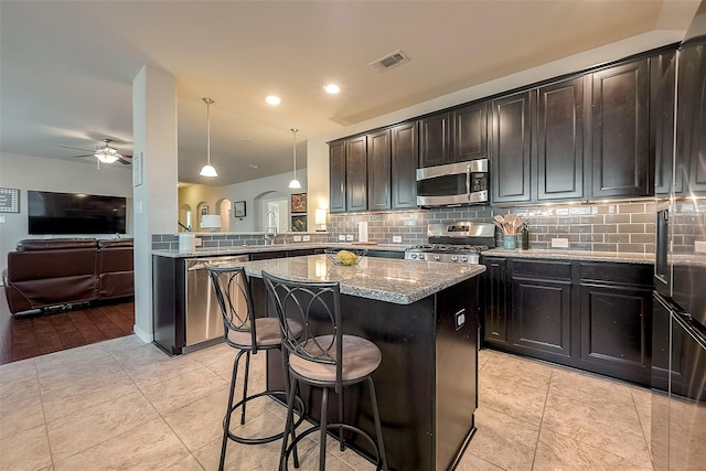 6823 Blue Glade Dr, Richmond, TX 77406