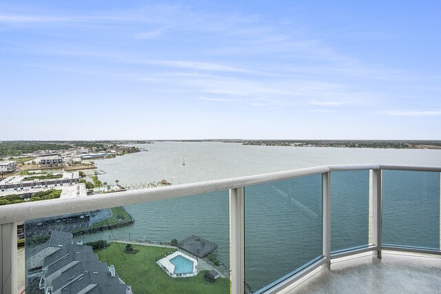 4821 Nasa Pkwy Unit 12E, Pasadena, TX 77586 - water view