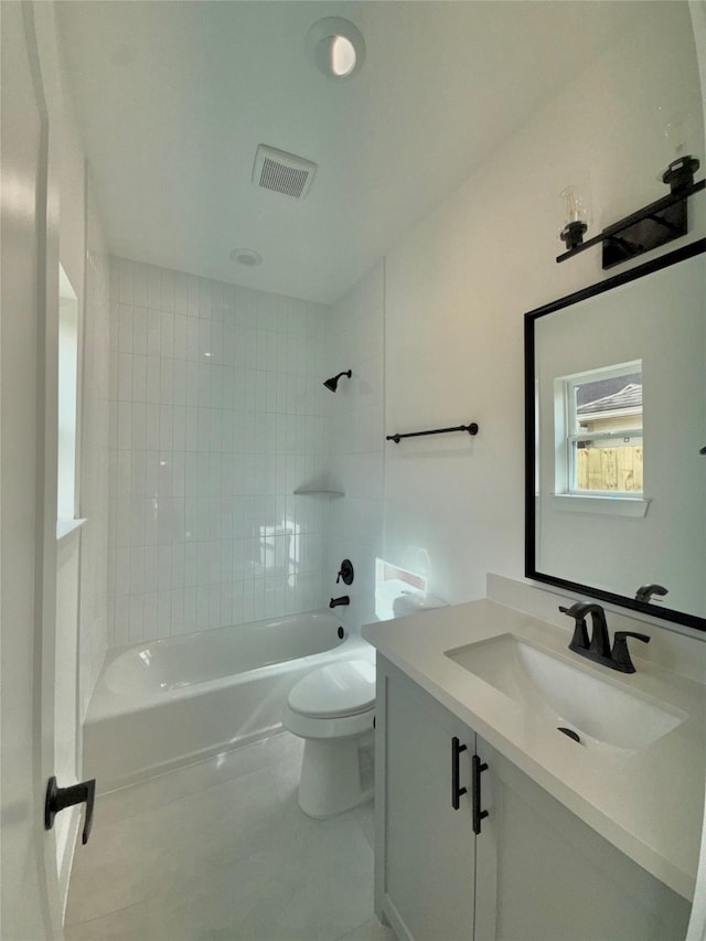 923 Fisher St Unit B, Houston, TX 77018 - full bath with vanity, shower / bath combination, and tile patterned flooring