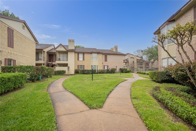 2120 El Paseo St Unit 2901, Houston, TX 77054 - view of home's community featuring a residential view and a lawn