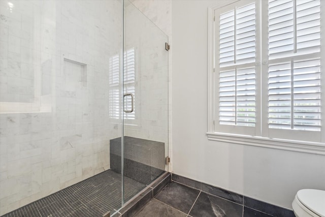 1984 Indiana St, Houston, TX 77019 - full bathroom featuring a shower stall and toilet