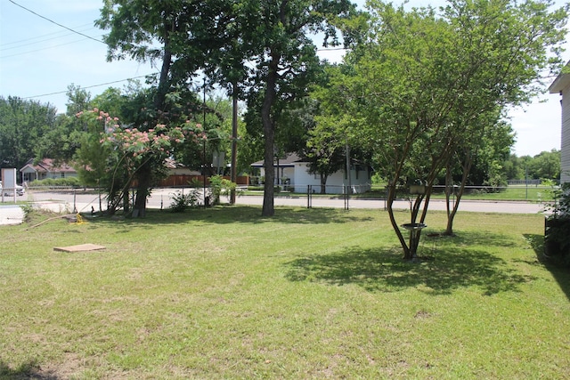 306 E Main St, Tomball, TX 77375
