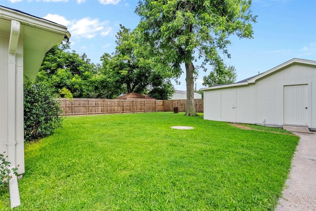 710 Vashti Dr, Houston, TX 77037 - view of yard