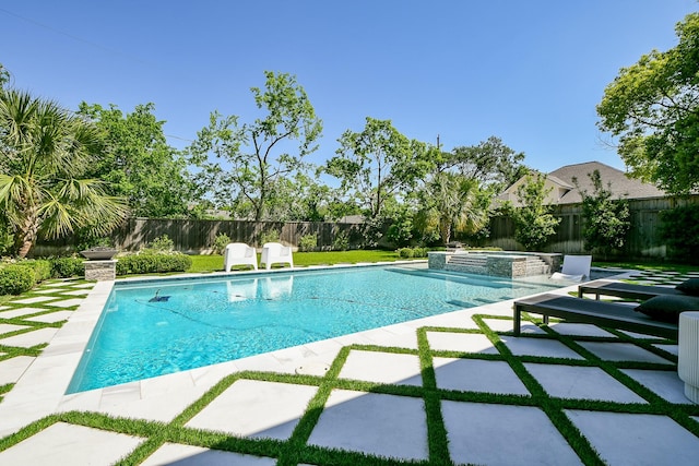 802 W 30th St, Houston, TX 77018 - view of swimming pool with a fenced backyard, a patio, and a pool with connected hot tub